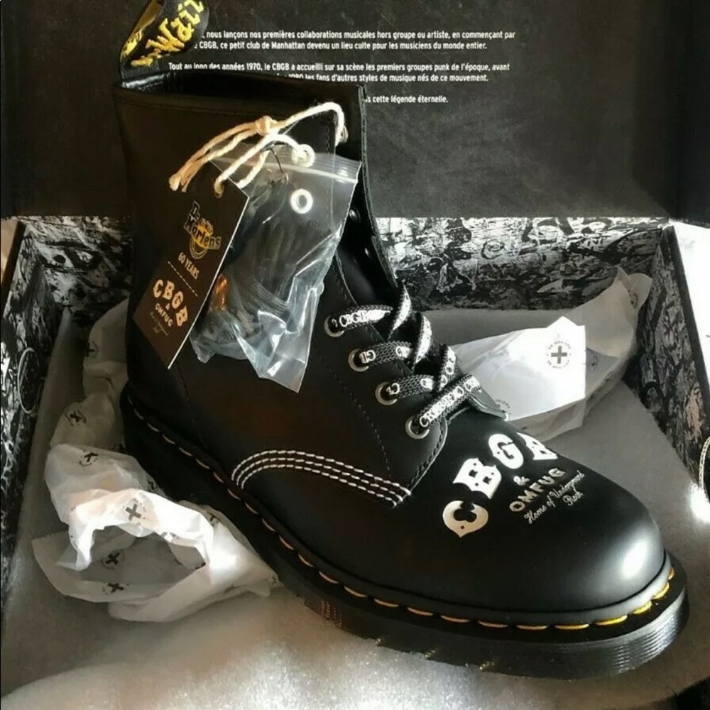 Dr. Martens CBGB 💖Rare/collectible docs💖